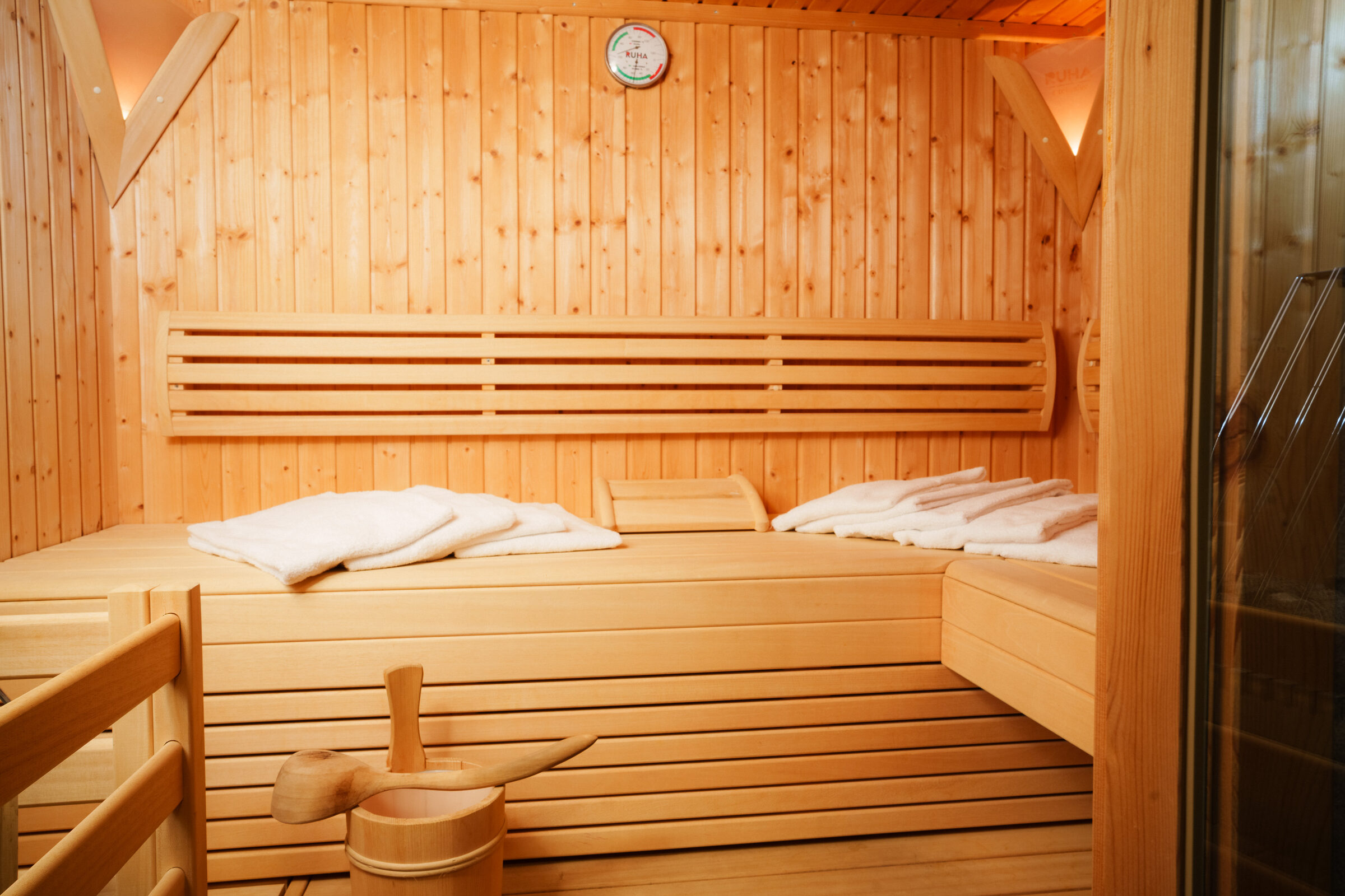 Private Sauna — AlpenPura Chalet Steinbock